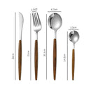 Conjunto de Talheres 4 Peças Com Base de Madeira Houss